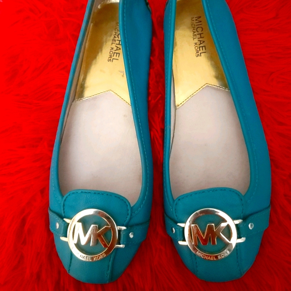 Mk flat shoe
